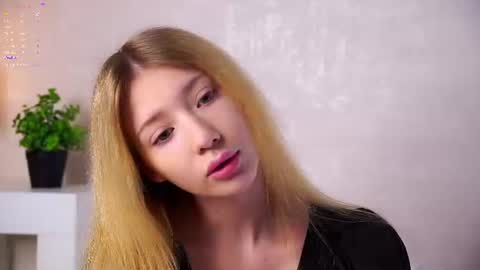 Lily online show from 06-27-26, 02:55