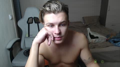 Snapshot of sunny1girl chatting on 02-02-25, 09:23 Alice and Sergey online show from 02-02-25, 09:23
