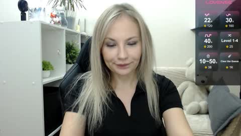 Naomi online show from 11-03-25, 03:19