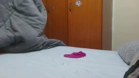 Snapshot of sunny_kitty25 chatting on 06-26-26, 10:25 Sunny kitty25 online show from 06-26-26, 10:25