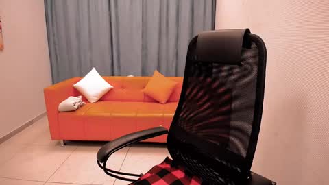 Sarah online show from 09-10-25, 06:24