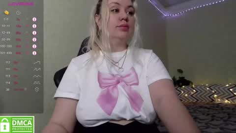 Snapshot of sunny_mood chatting on 02-09-25, 09:28 sunny mood online show from 02-09-25, 09:28