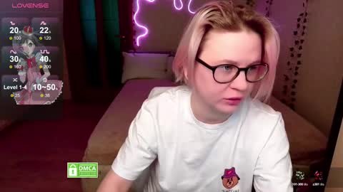 Snapshot of sunny_mood chatting on 02-26-25, 07:09 sunny mood online show from 02-26-25, 07:09