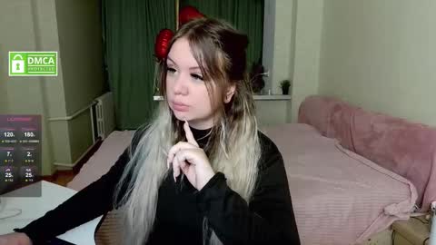 Snapshot of sunny_mood chatting on 01-31-26, 07:45 sunny mood online show from 01-31-26, 07:45