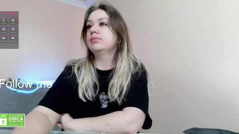 Snapshot of sunny_mood chatting on 03-11-26, 06:19 sunny mood online show from 03-11-26, 06:19