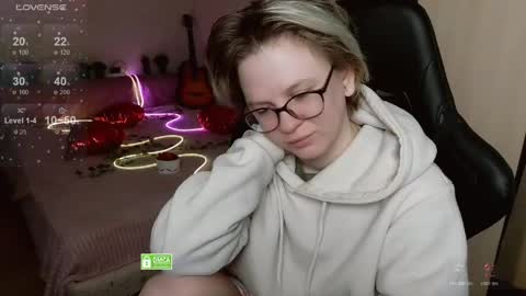 Snapshot of sunny_mood chatting on 04-15-26, 03:13 sunny mood online show from 04-15-26, 03:13