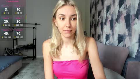 Rina online show from 09-10-25, 07:19