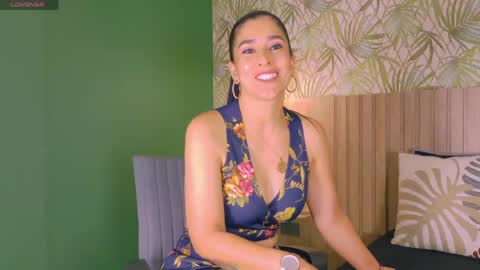 Snapshot of sunny_river chatting on 04-24-26, 12:07 Sunny River online show from 04-24-26, 12:07