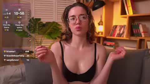 Sunny online show from 06-12-26, 11:31