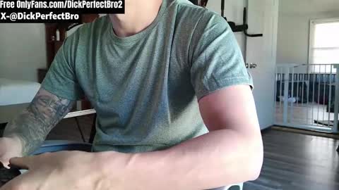 sunny valentine online show from 01-15-26, 03:49