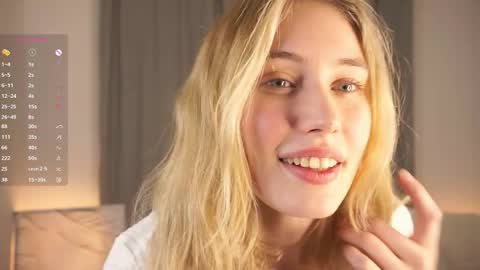 Snapshot of sunnybish chatting on 10-06-25, 11:13 Keeley online show from 10-06-25, 11:13