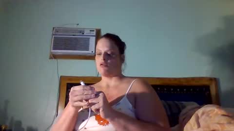 Sunnie online show from 12-23-24, 04:55