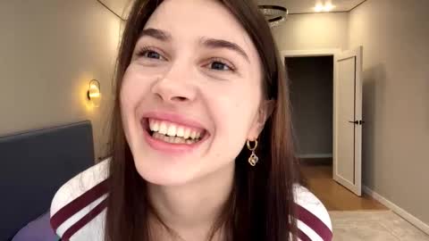 Christina online show from 12-03-25, 08:23