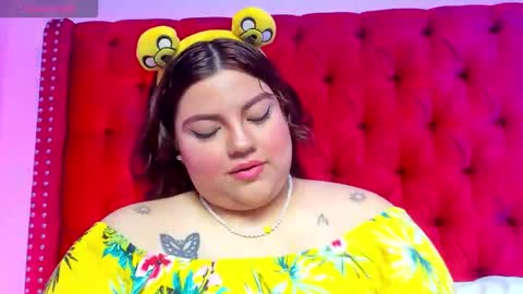 Snapshot of sunnyhoney_ chatting on 03-09-26, 12:42 Sunny online show from 03-09-26, 12:42