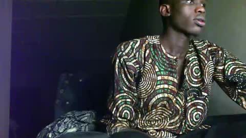 Sunnyblack2 online show from 09-10-25, 10:48