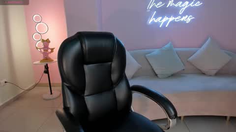 Sunny Rivers online show from 10-05-25, 05:33