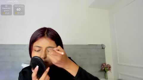 sunnywhitee online show from 06-18-26, 07:18