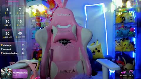 Snapshot of sunofureku_melody chatting on 12-18-24, 04:31 RAVENCLAU GIRL online show from 12-18-24, 04:31