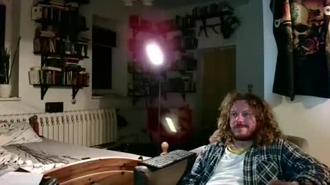 Snapshot of sunr1sa chatting on 12-17-24, 04:11 sunr1sa online show from 12-17-24, 04:11