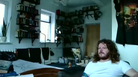 Snapshot of sunr1sa chatting on 12-31-24, 07:42 sunr1sa online show from 12-31-24, 07:42