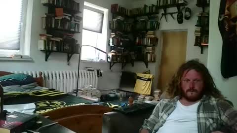 Snapshot of sunr1sa chatting on 09-17-25, 04:19 sunr1sa online show from 09-17-25, 04:19