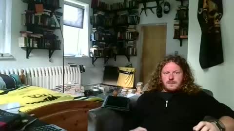 Snapshot of sunr1sa chatting on 09-21-25, 05:53 sunr1sa online show from 09-21-25, 05:53