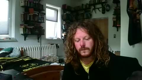 Snapshot of sunr1sa chatting on 10-19-25, 06:14 sunr1sa online show from 10-19-25, 06:14