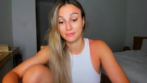 sunsetwithava online show from 10-11-25, 11:31