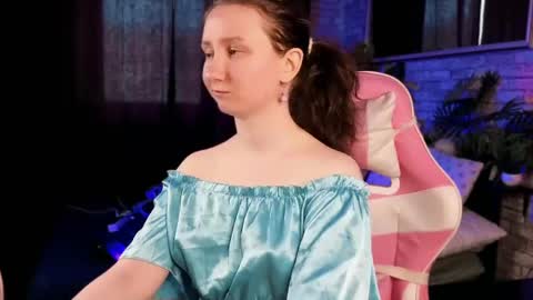 Alice online show from 05-05-26, 01:41