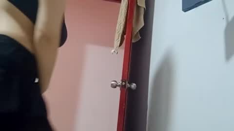 Snapshot of sunshine_days chatting on 03-14-26, 03:39 Annie online show from 03-14-26, 03:39