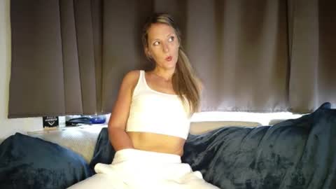 Ava online show from 02-19-25, 04:00