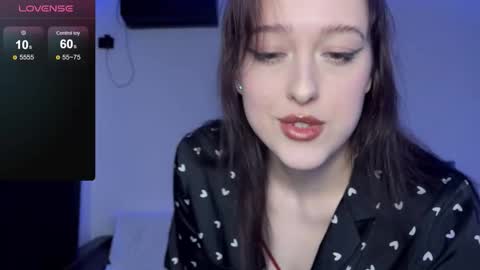 Snapshot of sunshine_j chatting on 12-20-25, 10:44 sunshine_j online show from 12-20-25, 10:44