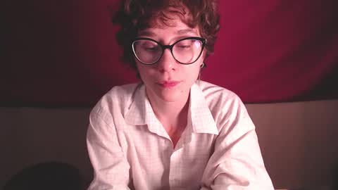 Hella online show from 09-18-25, 03:58