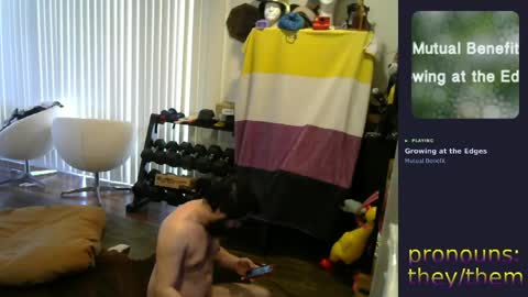 Snapshot of sunshinestreak chatting on 05-19-26, 06:14 im not actually a man my pronouns are theythem online show from 05-19-26, 06:14