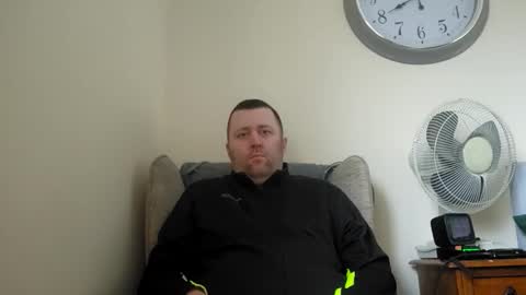 Snapshot of supawupadupasained chatting on 12-21-25, 11:39 FORMYLOVE online show from 12-21-25, 11:39