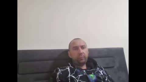 super42835015 online show from 10-18-25, 05:03