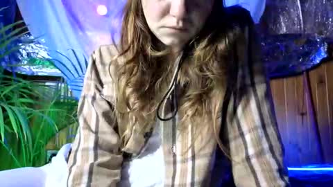 Snapshot of super_jony chatting on 10-08-25, 06:33 super jony and Marta GMT 1300-1800 every day online show from 10-08-25, 06:33