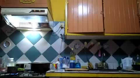 Snapshot of super_jony chatting on 10-20-25, 01:06 super jony and Marta GMT 1300-1800 every day online show from 10-20-25, 01:06