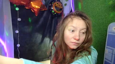 Snapshot of super_jony chatting on 10-27-25, 04:33 super jony and Marta GMT 1300-1800 every day online show from 10-27-25, 04:33