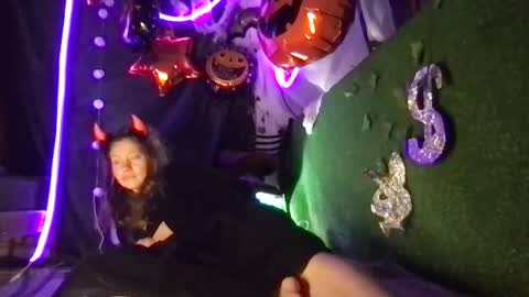 Snapshot of super_jony chatting on 11-07-25, 05:24 super jony and Marta GMT 1300-1800 every day online show from 11-07-25, 05:24