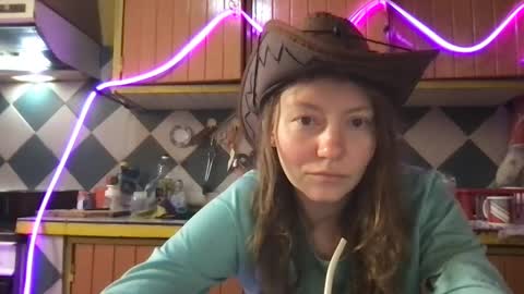 Snapshot of super_jony chatting on 11-09-25, 03:05 super jony and Marta GMT 1300-1800 every day online show from 11-09-25, 03:05