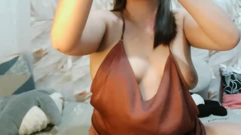 Snapshot of superb_ass25 chatting on 04-08-26, 05:13 KIMZY online show from 04-08-26, 05:13
