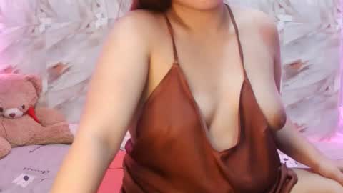 Snapshot of superb_ass25 chatting on 04-20-26, 03:15 KIMZY online show from 04-20-26, 03:15