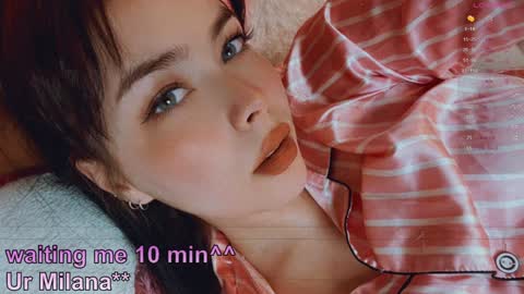 Snapshot of superbdolls chatting on 09-10-25, 11:43 Milana Scarlett online show from 09-10-25, 11:43