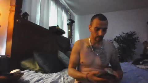 Guero Cash online show from 10-10-25, 01:32