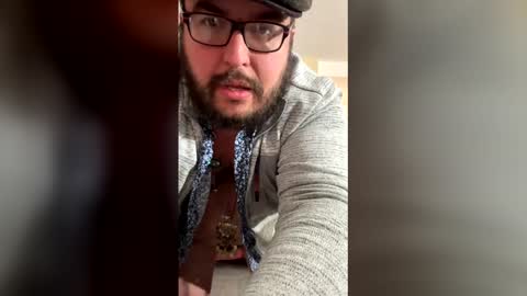 Snapshot of superfrank85 chatting on 03-28-26, 02:44 superfrank85 online show from 03-28-26, 02:44