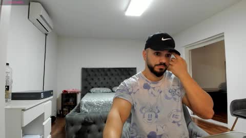 supermanboyxxl online show from 11-24-25, 06:35