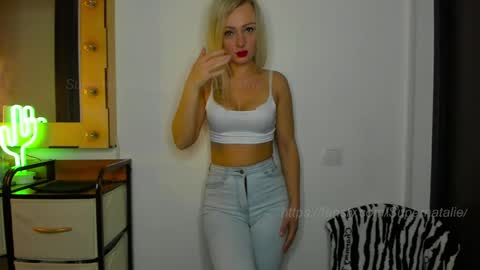 Natalie online show from 05-10-26, 06:35