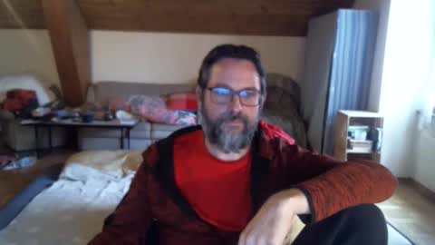 Snapshot of supersquirrel81 chatting on 10-19-25, 07:42 supersquirrel81 online show from 10-19-25, 07:42