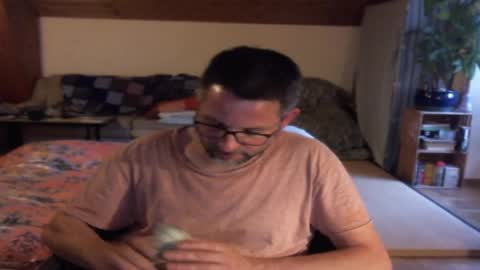 supersquirrel81 online show from 05-09-26, 06:35